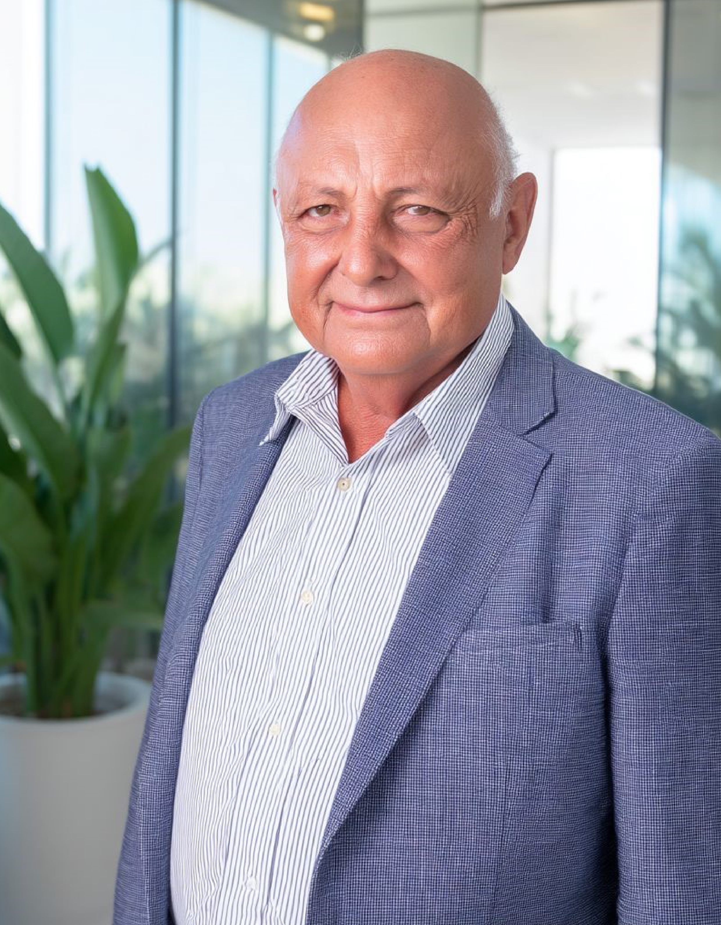 Carlos Genzler